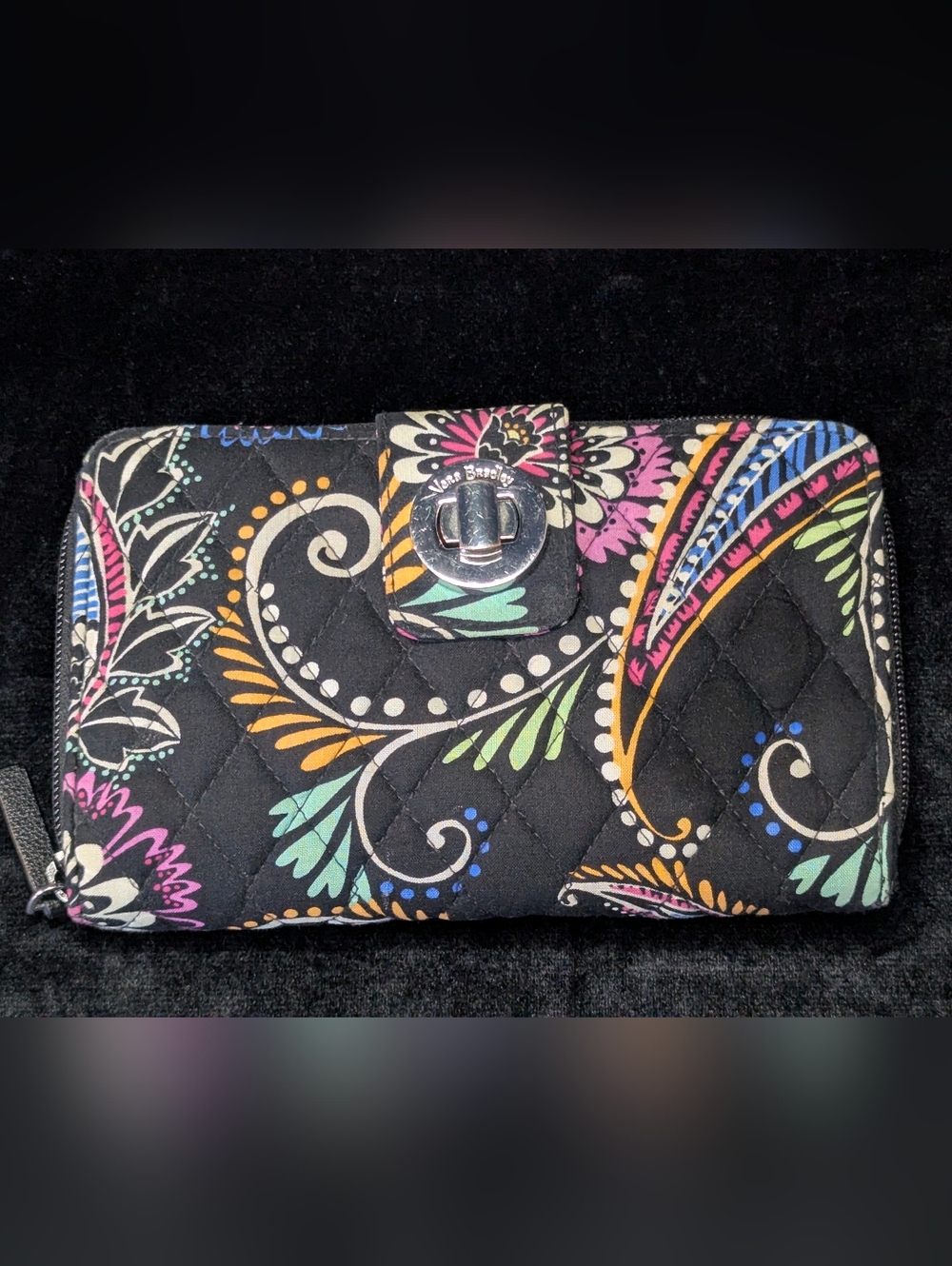 Vera Bradley Quilted Turnlock Zipper RFID Clutch Wallet Black Floral Swirl Vtg